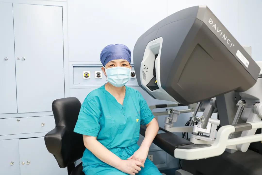 大医之术17｜这种罕见的外阴肿瘤 王海琳教授操作着「达芬奇」成功剥除